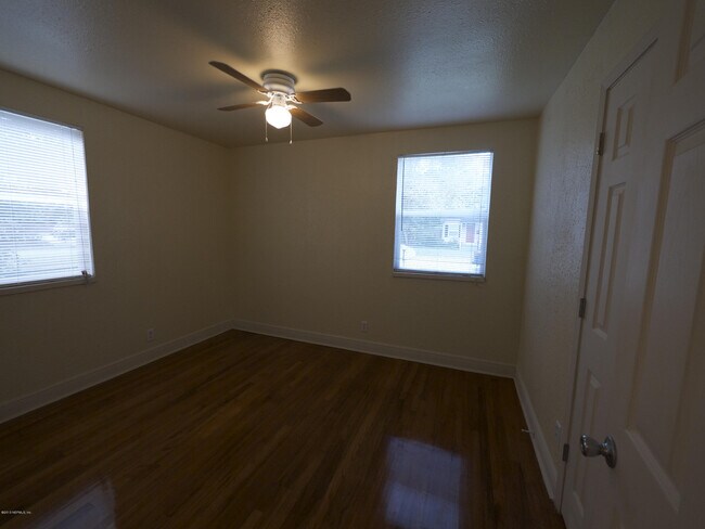 Building Photo - 2036 Inwood Terrace