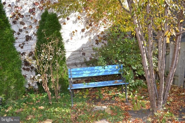 Building Photo - 123 S Matlack St