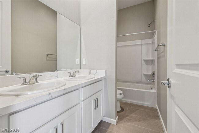 Building Photo - 3338 Esker Rdg Ave