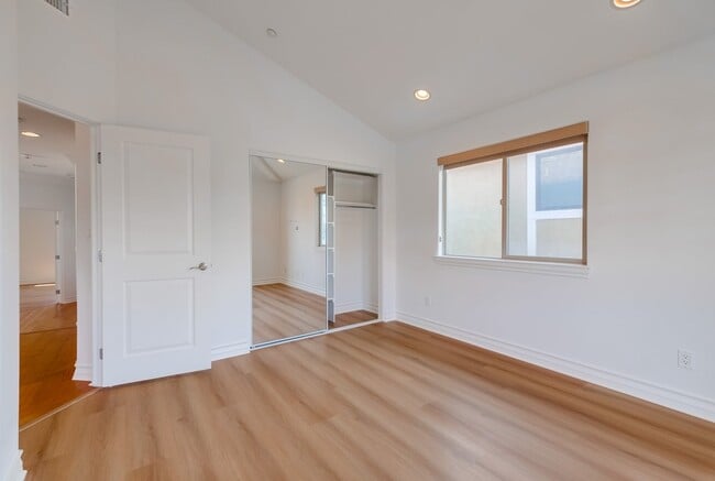 Building Photo - 1902 Marshallfield Ln