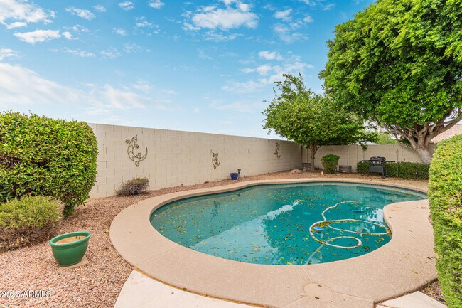 Building Photo - 1296 S Cholla St