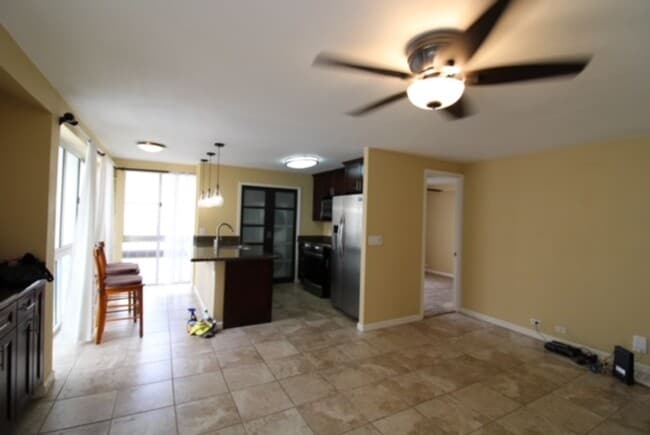 Building Photo - Beautiful 2 Bedroom and 2 Bath Apartment i...