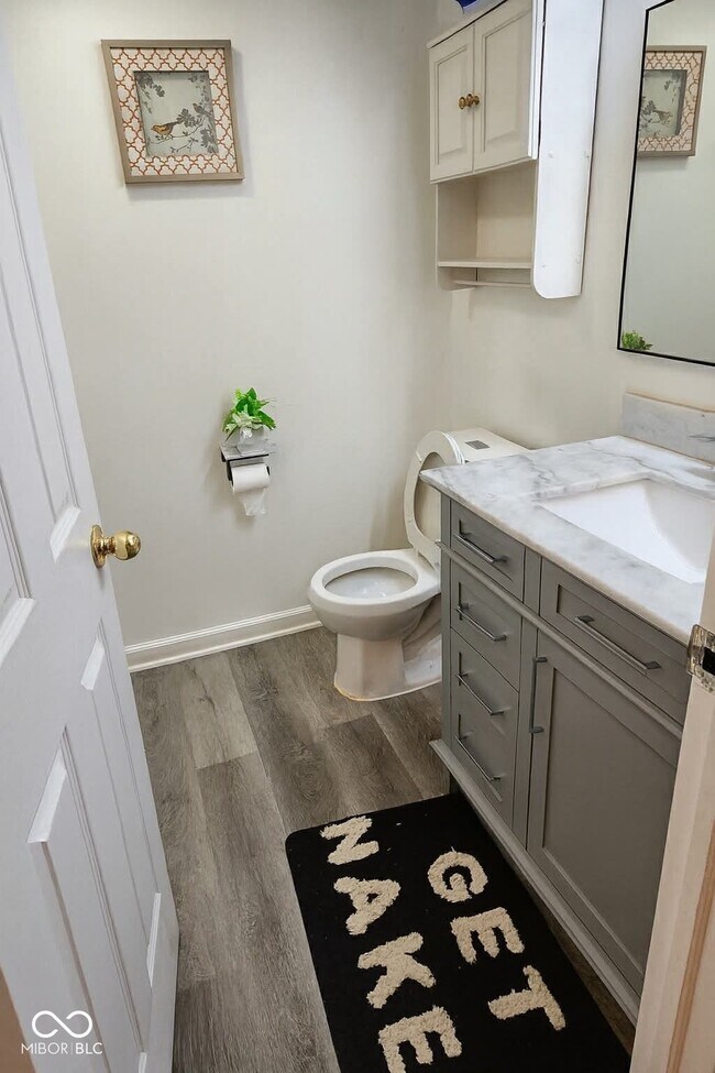 Building Photo - 8607 Longspur Ct