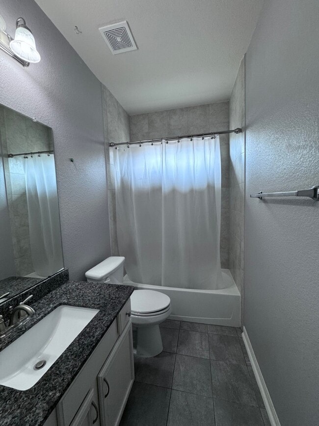 Building Photo - 2820 Pranzo Ln