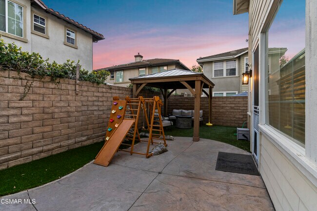 Building Photo - 1134 Gardenia Ln
