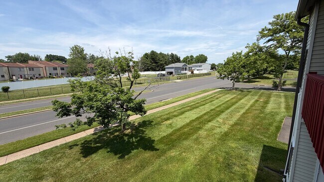 Building Photo - 4548 Rosemarie Dr