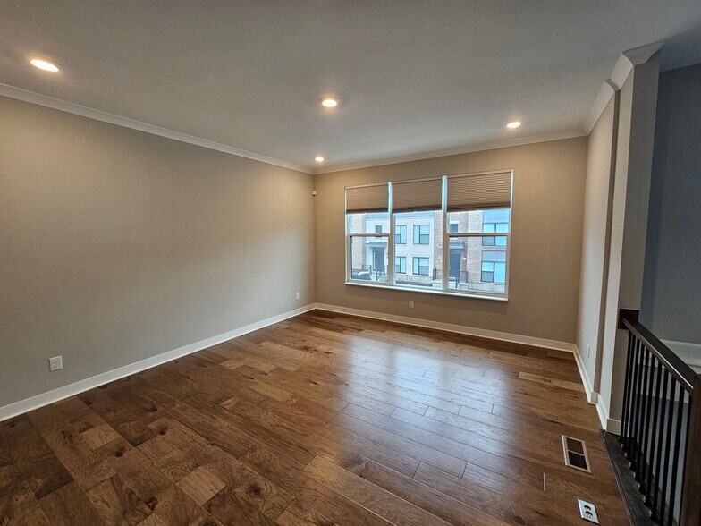 Building Photo - 11576 Fulham St