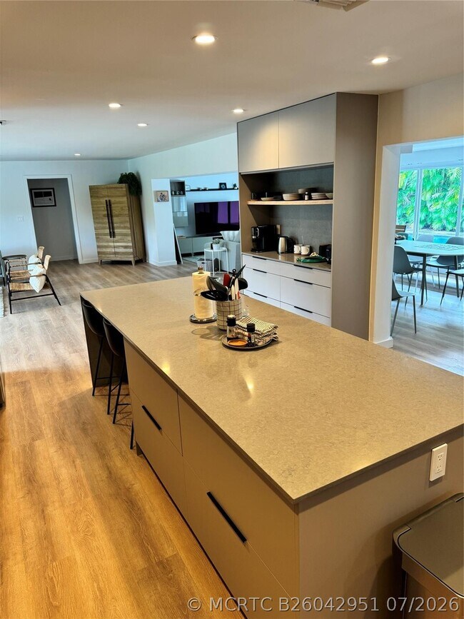 Building Photo - 2020 Coral Reef Dr