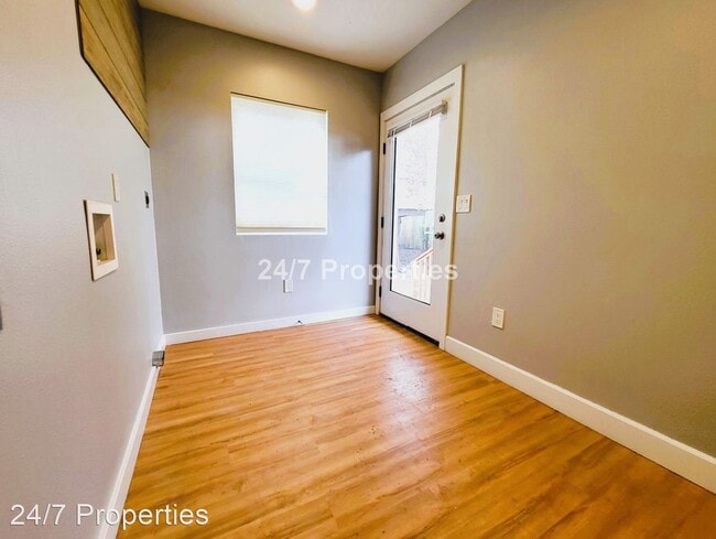 Building Photo - 4 br, 2 bath House - 1020 N Holland Ave