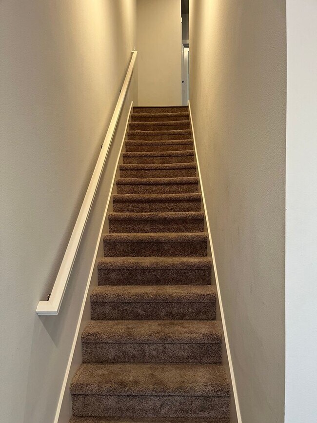 Building Photo - 12019 SE High Creek Rd