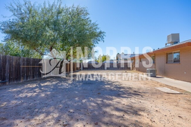 Building Photo - Great Location in Casa Grande!