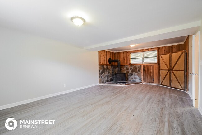 Building Photo - 19 Eddings Ln