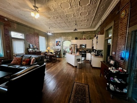 Building Photo - 634 N King St