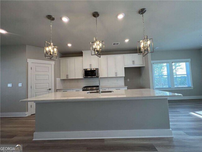 Building Photo - 1061 Knoxboro Ln