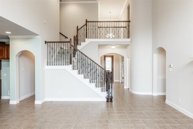 Building Photo - 28506 Woodlark Dr