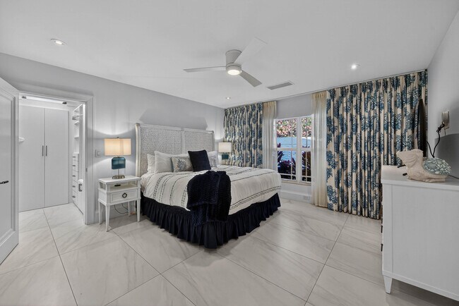 Building Photo - 3109 NE 42nd Ct