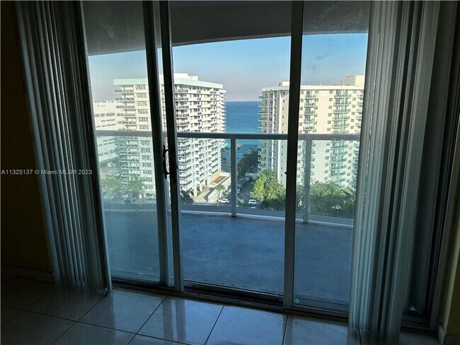 Building Photo - 3800 S Ocean Dr