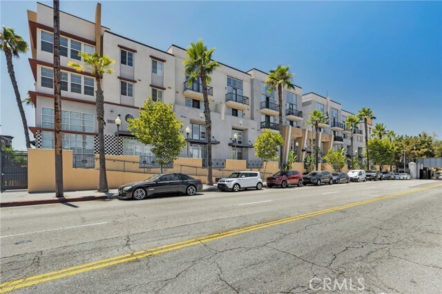Building Photo - 360 W Ave 26