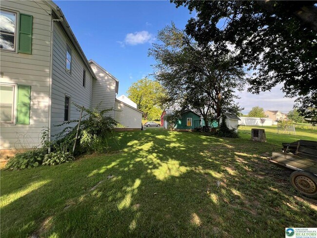 Building Photo - 1450 Church Ln
