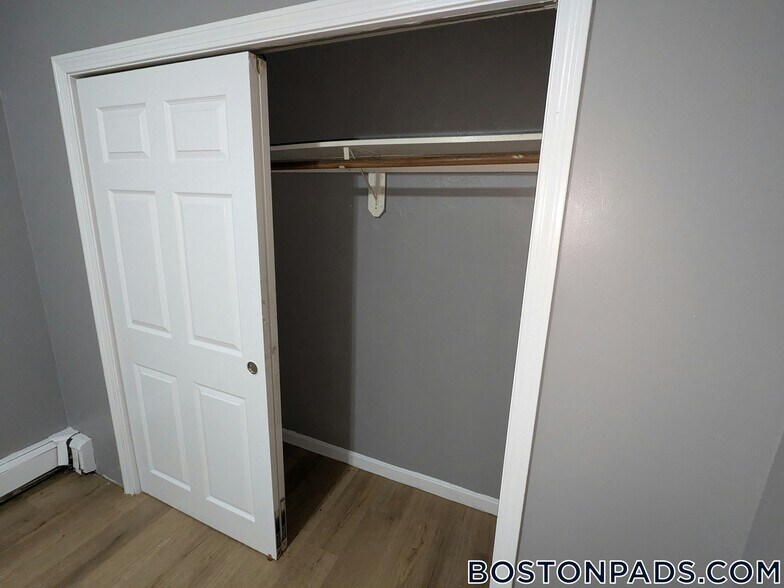 Building Photo - 114 Mt Pleasant Ave