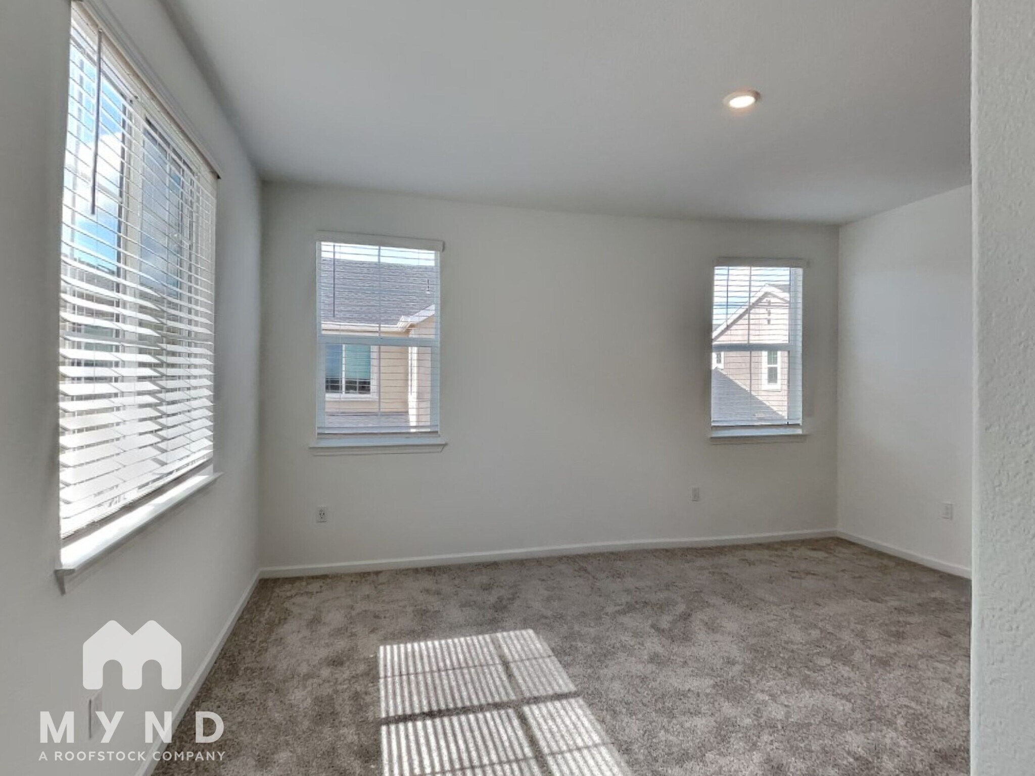 Building Photo - 1680 Matmor Rd