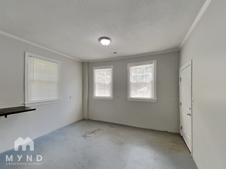 Building Photo - 128 Brierwood Rd