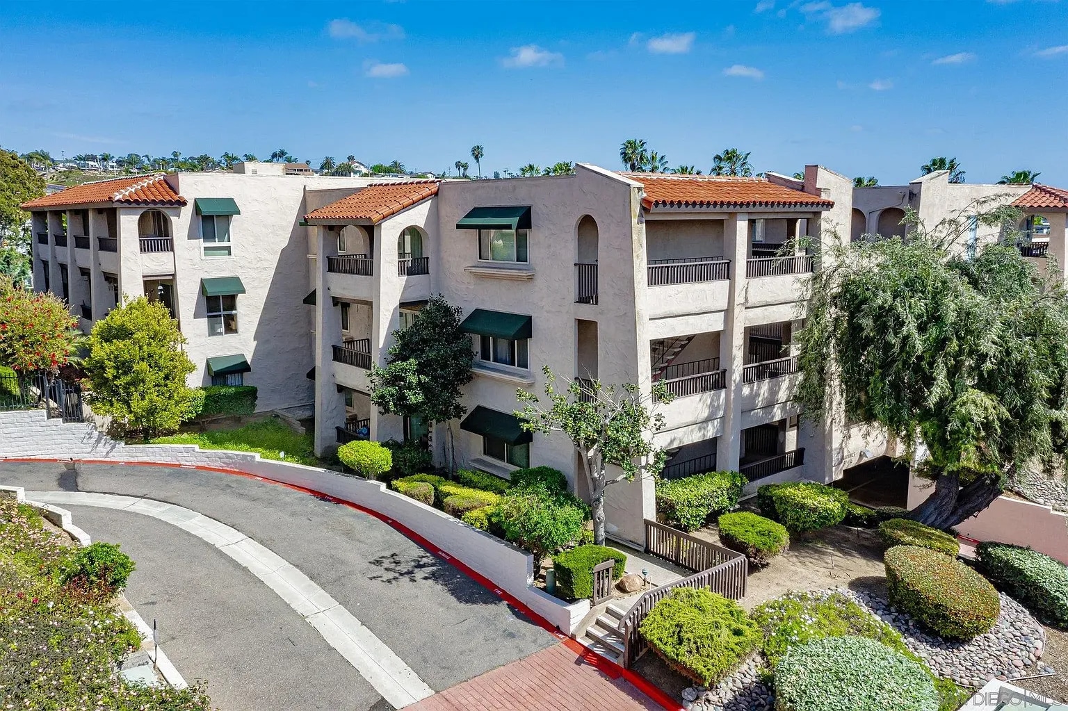 Costa Viva Condos - 2540 Clairemont Dr