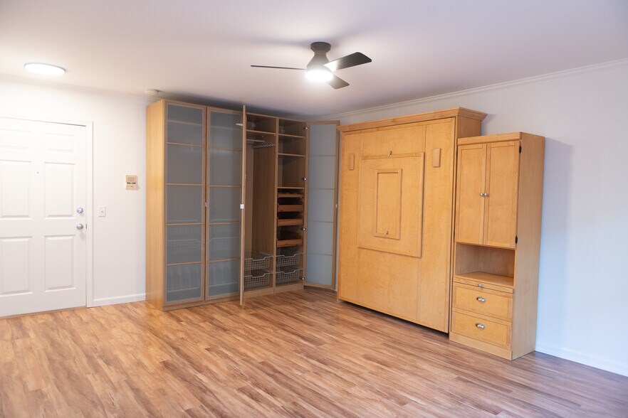 Storage cabinet open - 701 NE 28th Ave