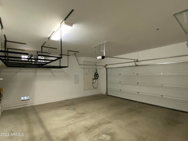 Building Photo - 31608 N 24th Dr