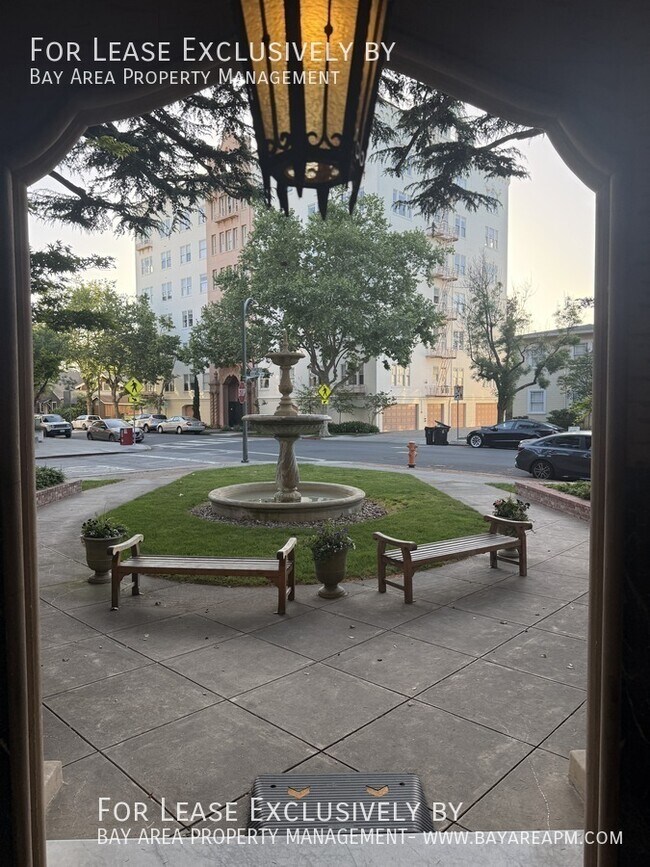 Building Photo - 345 Forest St