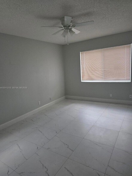 Building Photo - 4163 NW 90th Ave