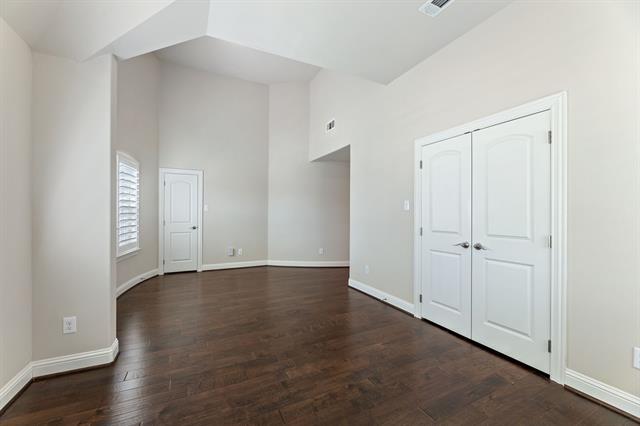 Building Photo - 970 Herschell St