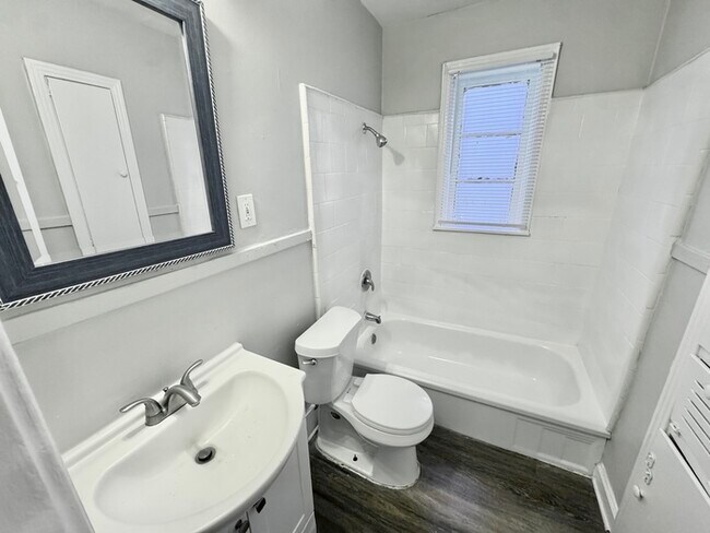 Building Photo - 3148 St Charles Dr