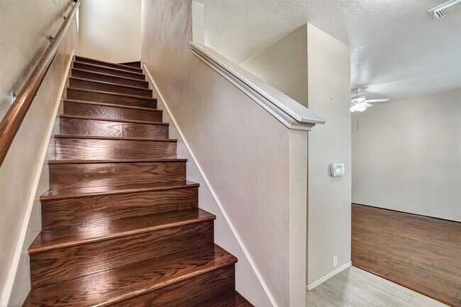 Building Photo - 23624 Wildwood Green Way