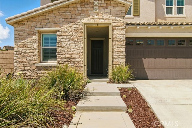 Building Photo - 24583 Acadia Dr