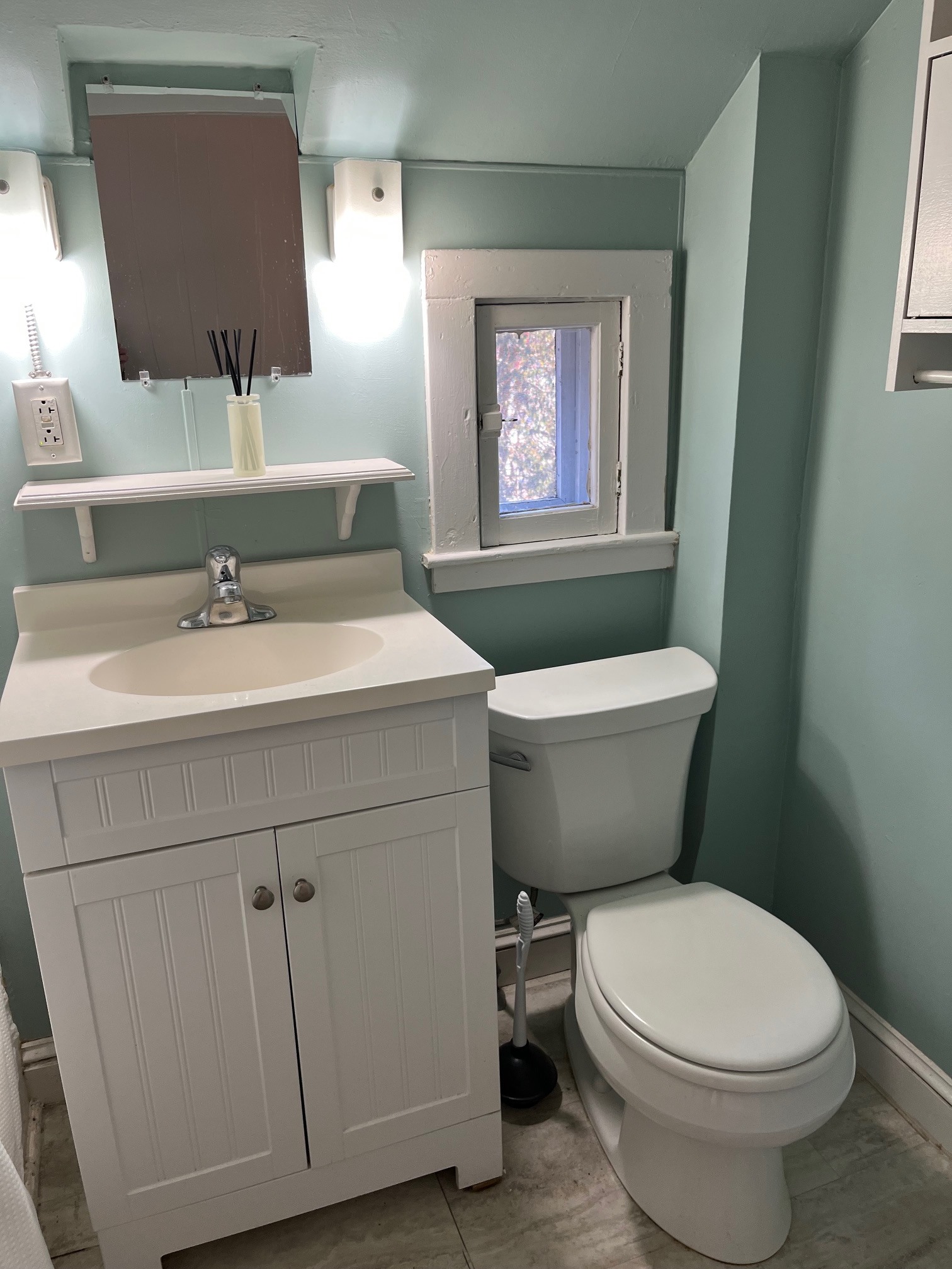 Bathroom - 1424 North Ave