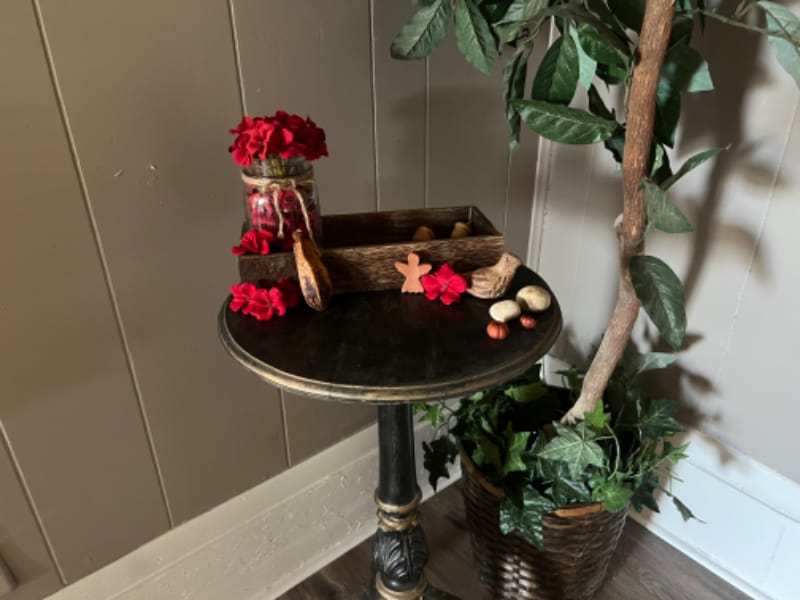 Building Photo - 521 W Ridgewood Ct