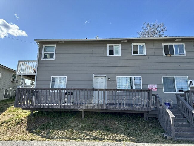 Building Photo - 1227 2nd St