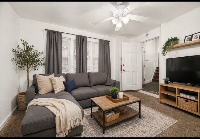 Building Photo - 1254 SW 9th Rd