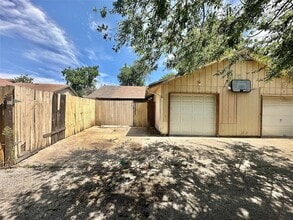 Building Photo - 207 W William Cannon Dr