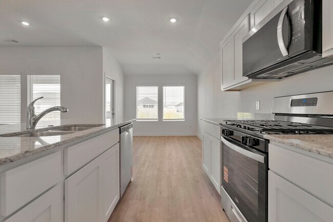 Building Photo - Brand-New 3 Bedroom Home in Prairie Grove!...