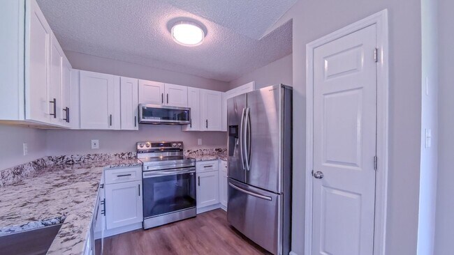 Building Photo - Charming 3BR House in Raleigh