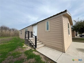 Building Photo - 1911 Wald Rd