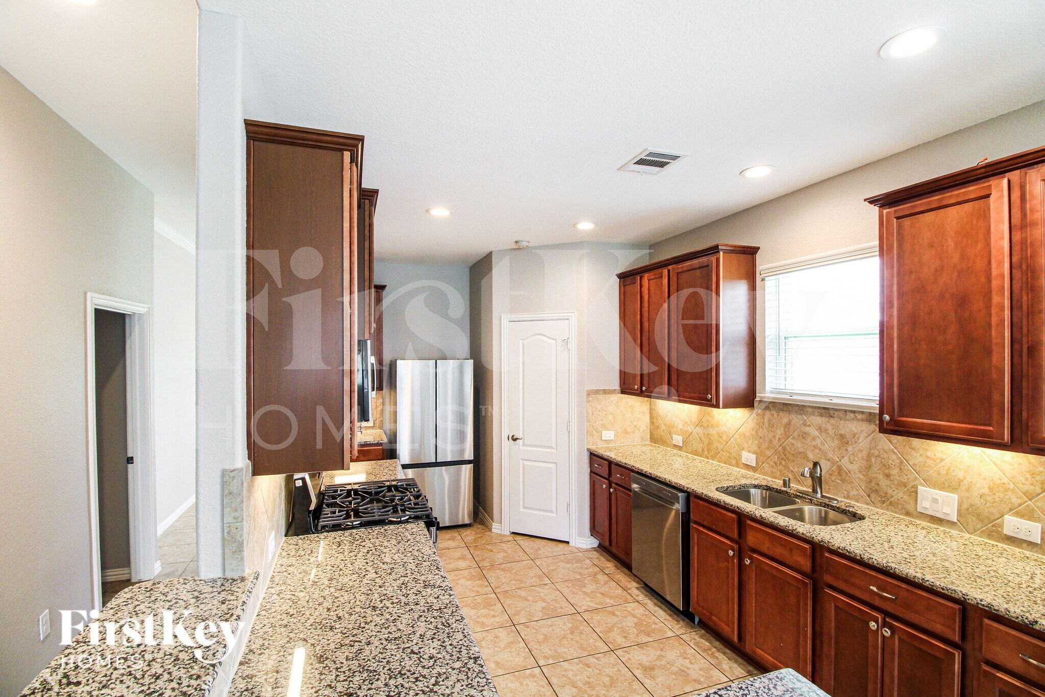 Building Photo - 131 Brazos Dr