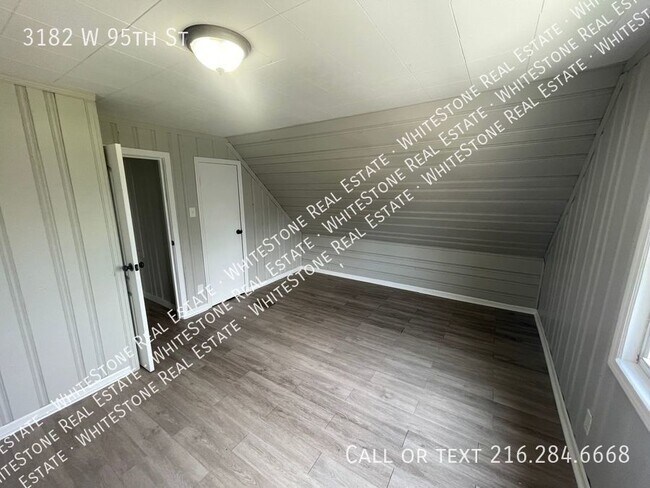 Building Photo - 3182 W 95th St