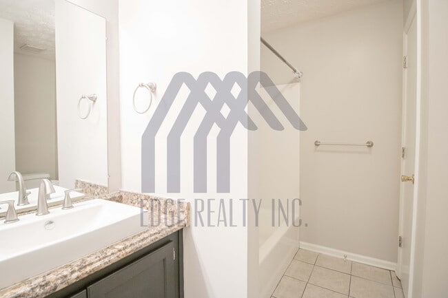 Building Photo - 523 Rice Gate Dr