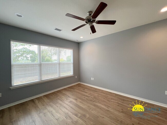 Building Photo - 162 Creve Core Dr