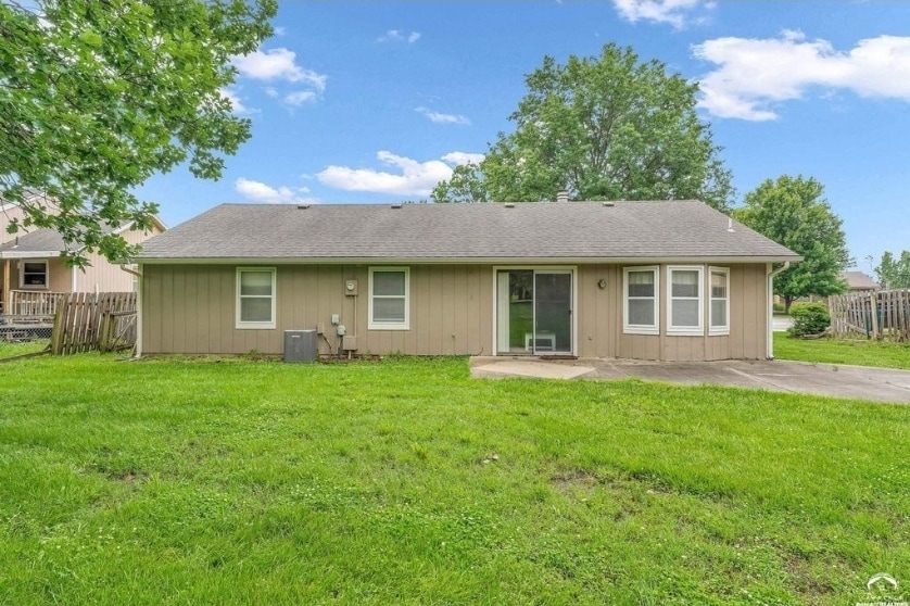Building Photo - 3612 Parkview Ct
