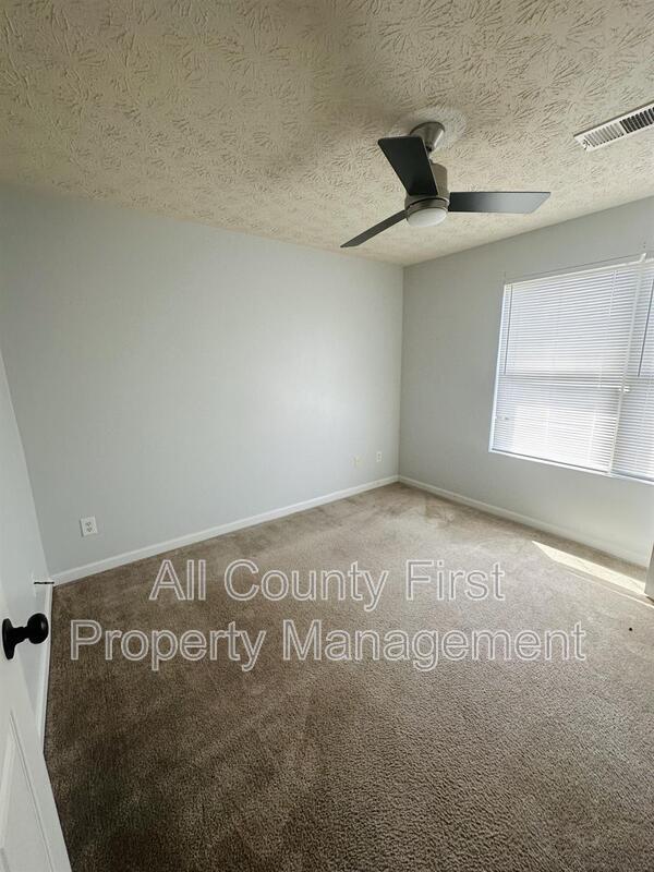 Building Photo - 5303 Fairington Club Dr