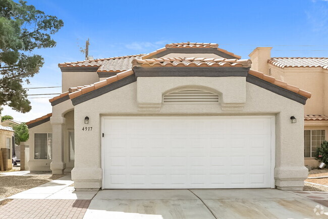 Building Photo - 4917 El Este Ln